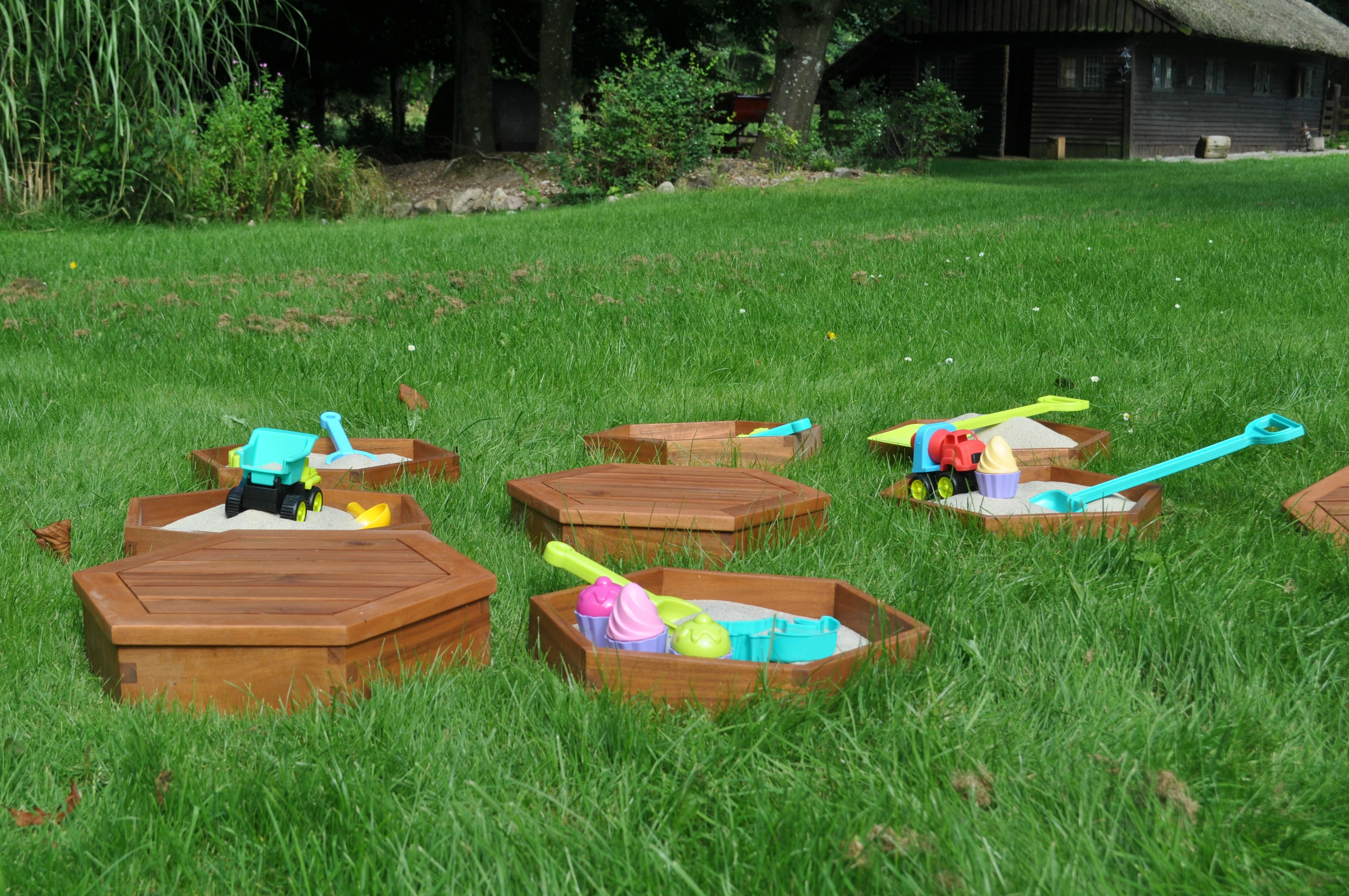 Outdoor Sand Trays 8pc