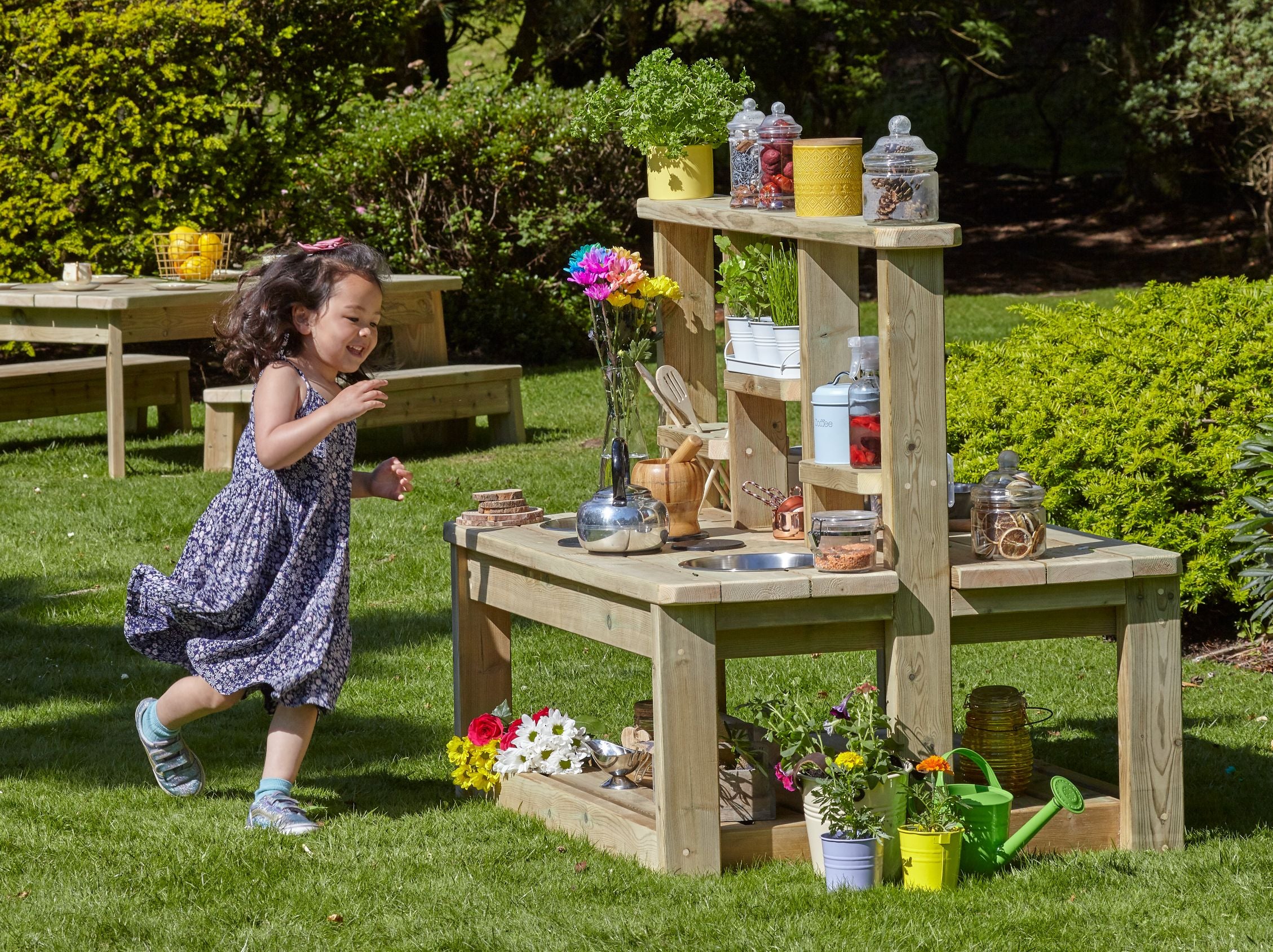 Millhouse Outdoor Island Mud Kitchen