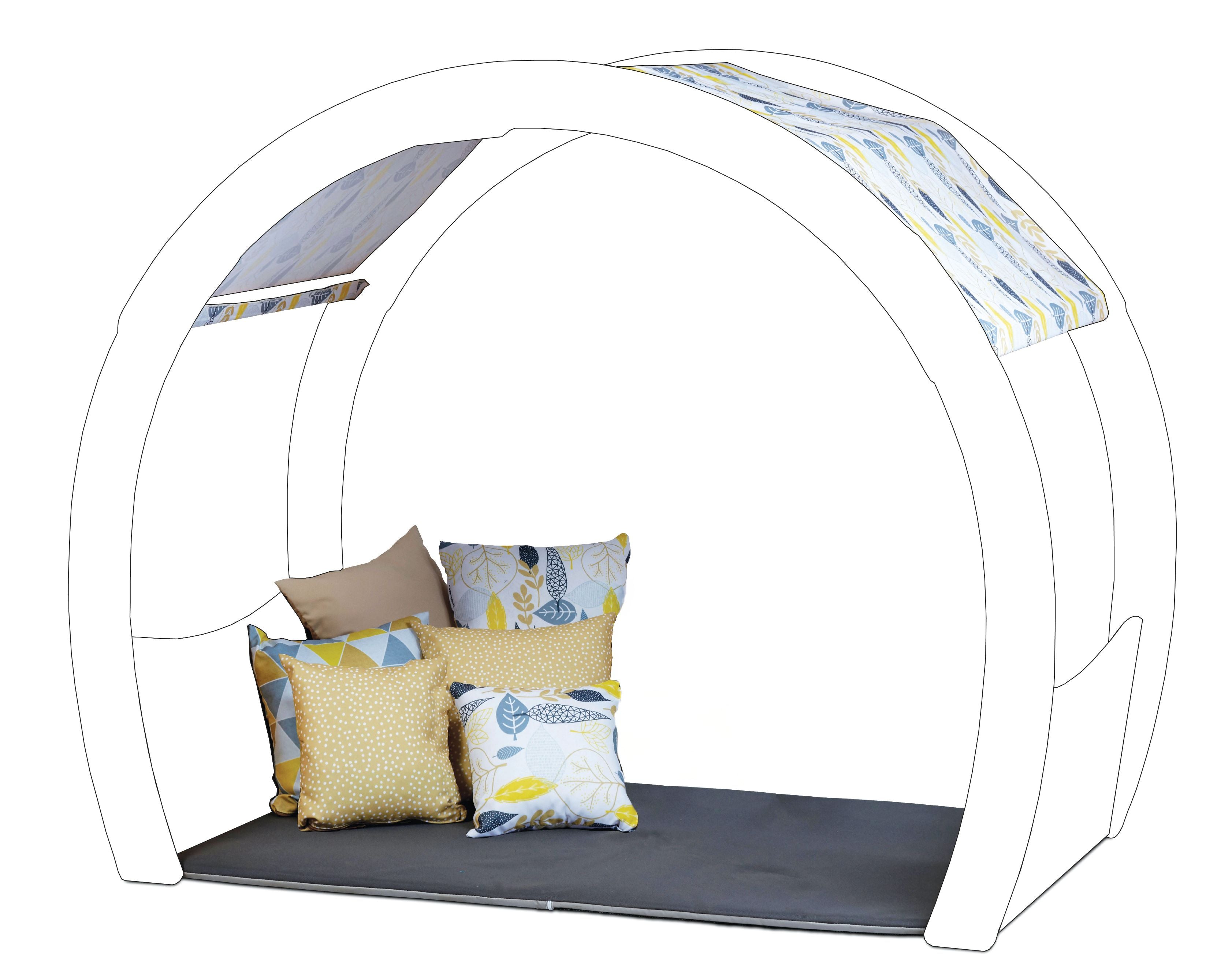 Millhouse Large Cosy Cove - Meadow Theme