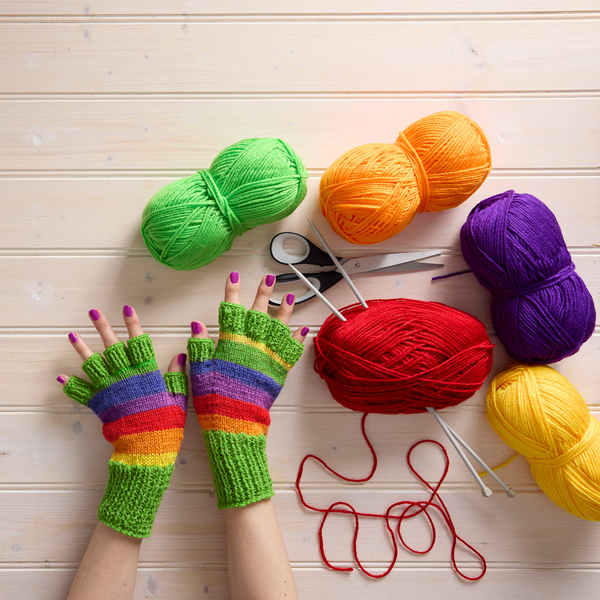 Double Knit Yarn 10 x 100g