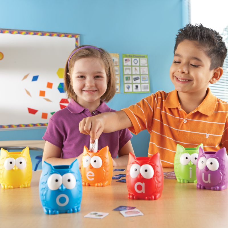 Vowel Owl Sorting Set pk106