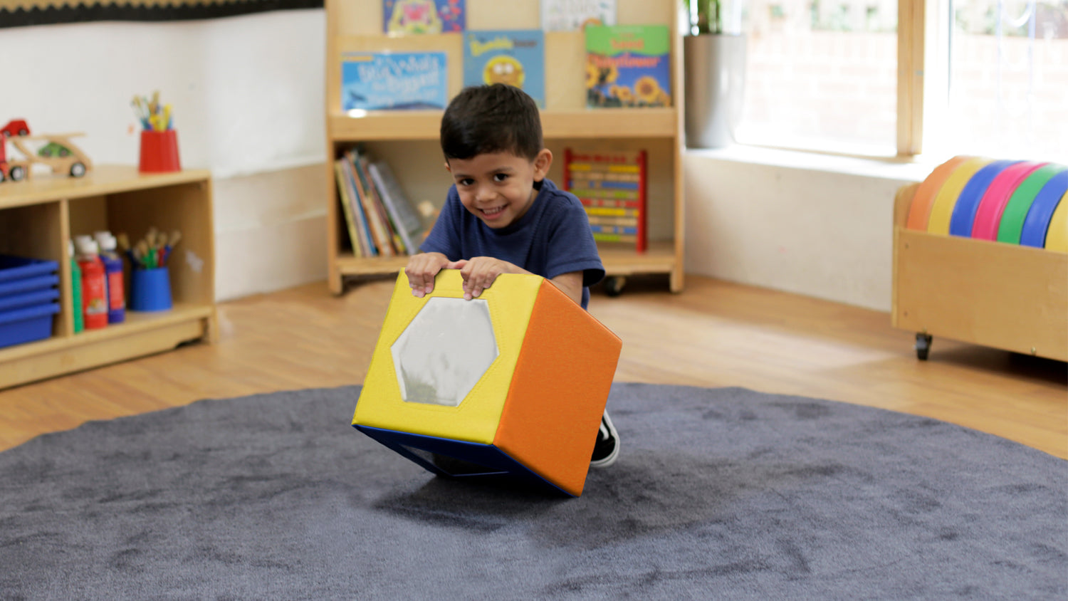 Mirror Exploration Cube