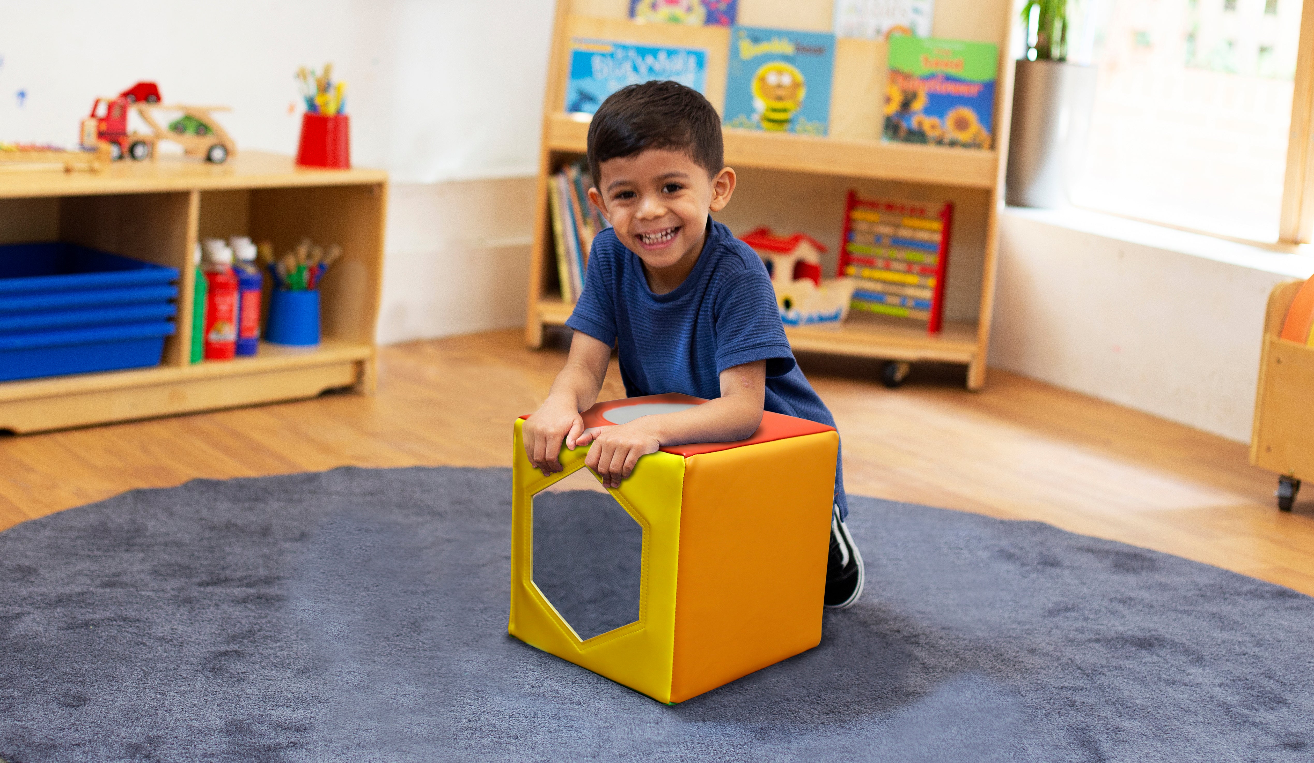 Mirror Exploration Cube