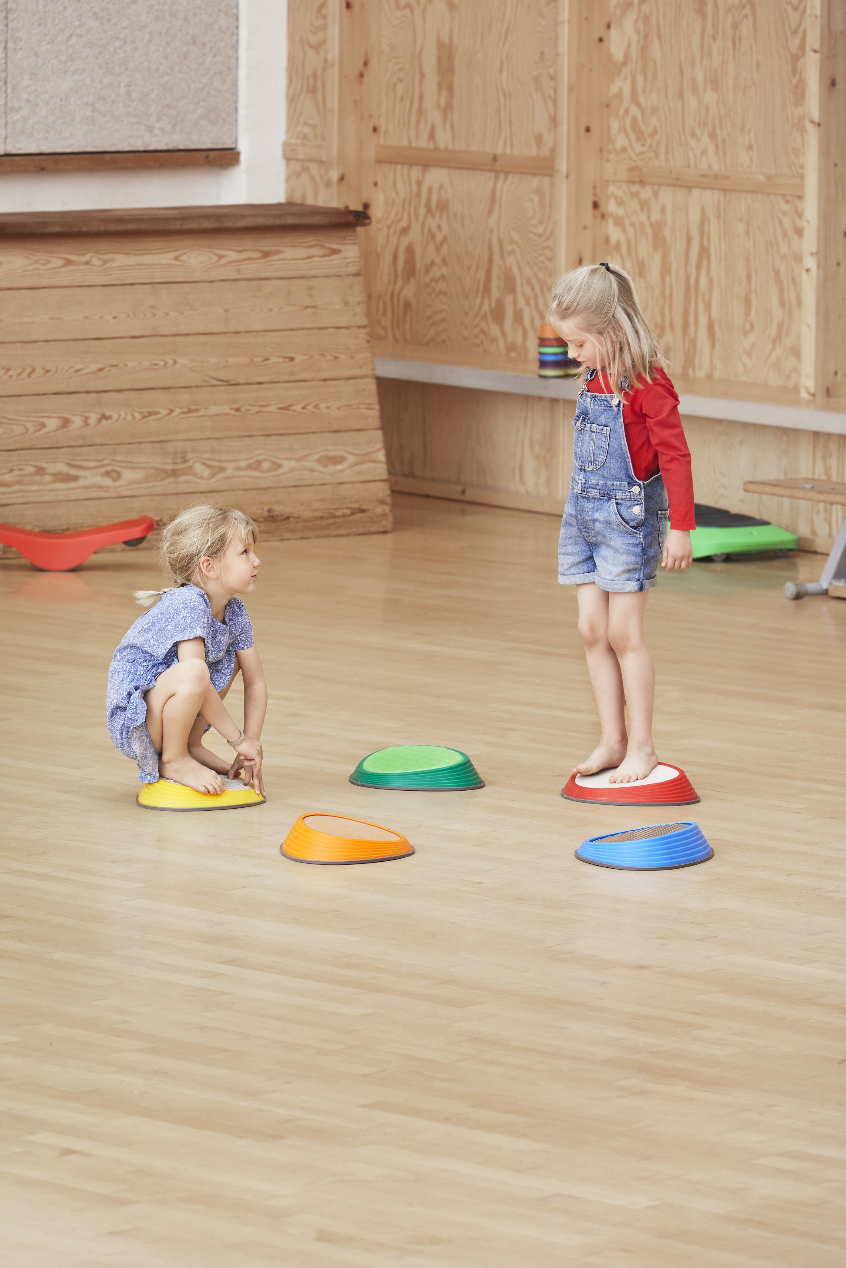 Gonge Tactile River Stones