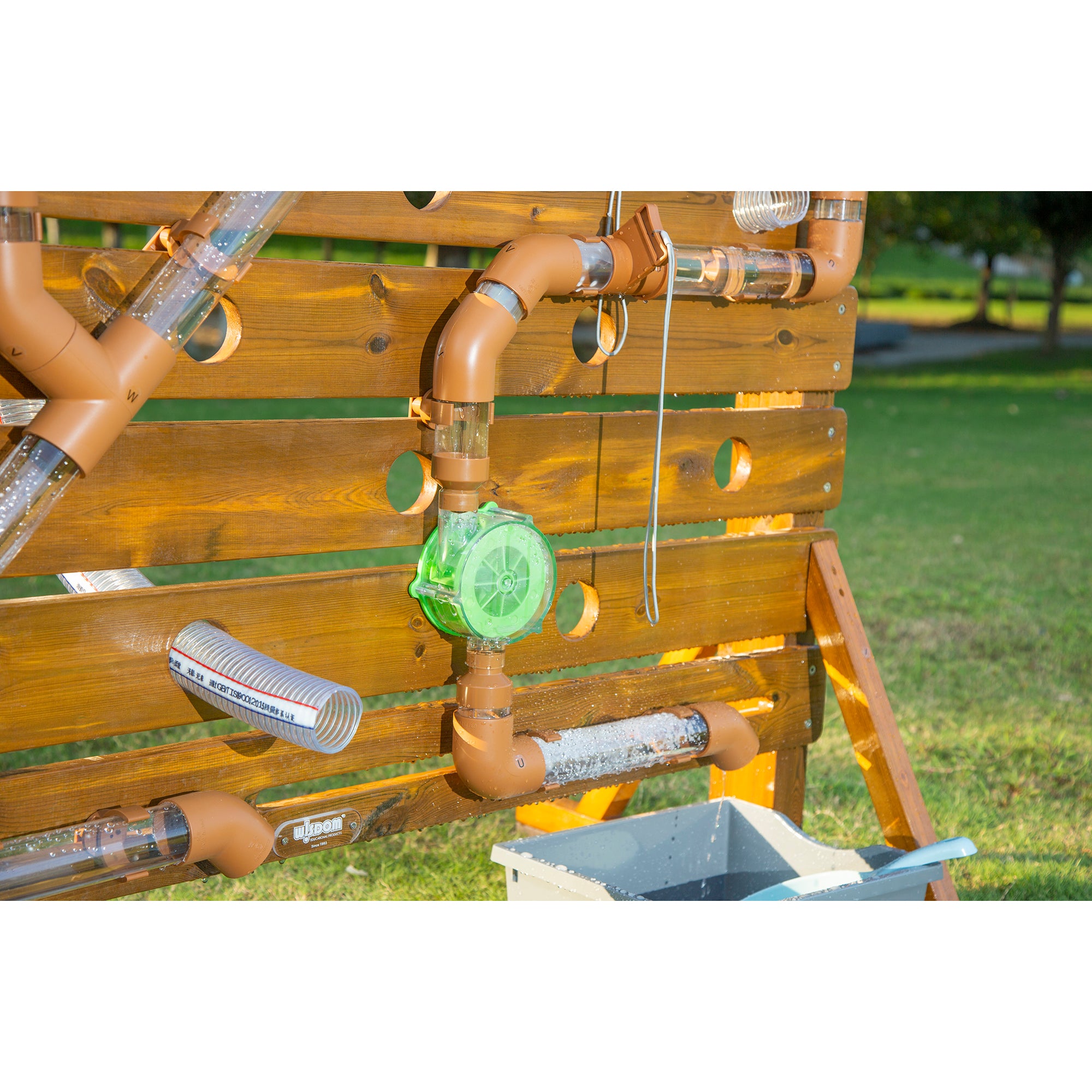 Outdoor Water Wallboard