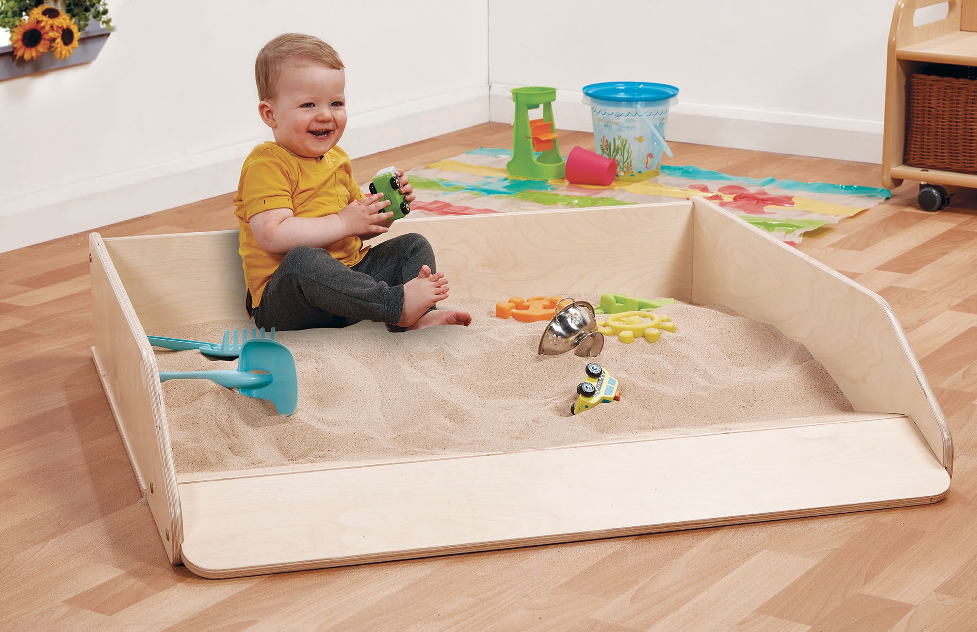 Millhouse Crawl-in Sandpit