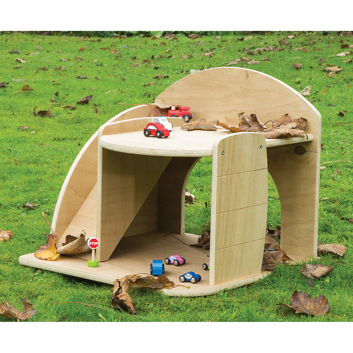 Outdoor Garage